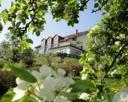 Landhotel BurgenBlick Garni & Tagungshotel