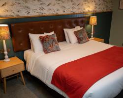 Berkshire Arms by Chef & Brewer Collection