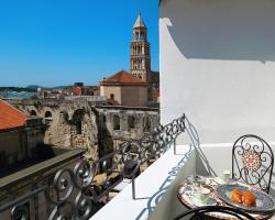 La Porta Luxury Rooms