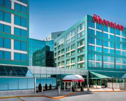 Sheraton Gateway Hotel in Toronto International Airport