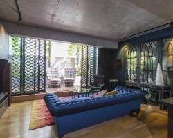 Parisian Lane - A Luxico Holiday Home