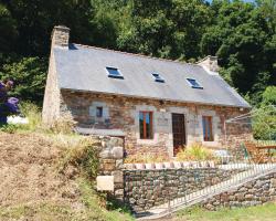 Gorgeous Home In Lezardrieux With Wifi