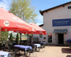 CenterCourt Hotel
