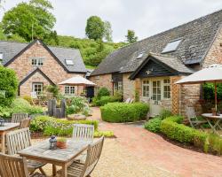 Tudor Farmhouse Hotel