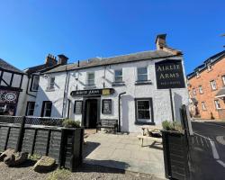 Airlie Arms Hotel