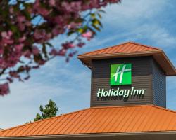 Holiday Inn Victoria - Elk Lake, an IHG Hotel