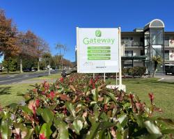 Gateway International Motel