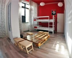 Hostel Underground Rooms