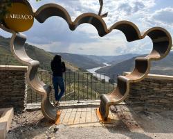 Quinta da Casa Cimeira, Guest House, Wines & Food