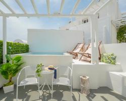 Loukas & Emma Eco Houses
