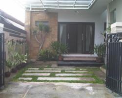 Sabeena Guest House Bali