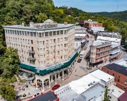 1905 Basin Park Hotel