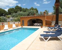Mariros - pretty holiday property with garden and private pool in Moraira