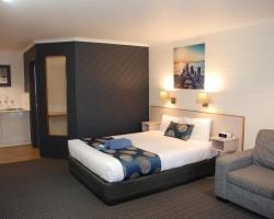 Cunningham Shore Motel