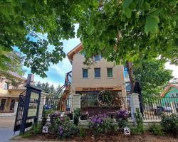 Guest House & Villa Astoma