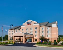 Fairfield Inn and Suites South Hill I-85