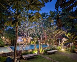 Astuti Gallery Homestay