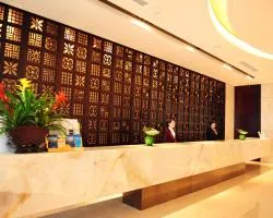 Yantai Celebrity Hotel