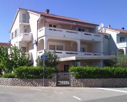 Apartment Ljiljana