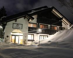 Snowlines Lodge Hakuba