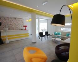 Sea CleoNapa Hotel