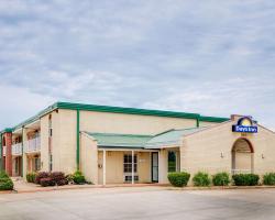 Days Inn by Wyndham Monett