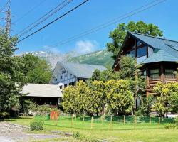 Hakuba Pension & Log Hotel Meteor