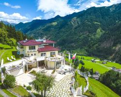 B&B Das Land-Palais - PRIVATE Mountain Hideaway