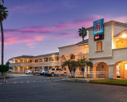 Motel 6-Carlsbad, CA Beach