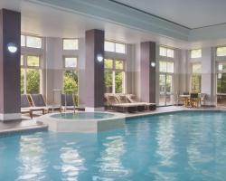 DoubleTree by Hilton Dartford Bridge
