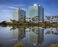 DoubleTree by Hilton at the Entrance to Universal Orlando