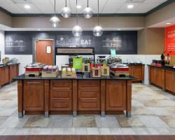 Hampton Inn & Suites Orlando Airport at Gateway Village