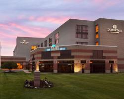 DoubleTree by Hilton Bradley International Airport