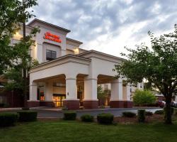 Hampton Inn & Suites by Hilton Manchester Bedford