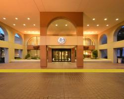 DoubleTree by Hilton Newark-Fremont