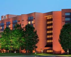 DoubleTree by Hilton Lisle Naperville