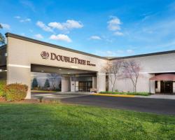 DoubleTree by Hilton Lawrence