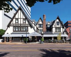Seven Gables Inn, St Louis West, a Tribute Portfolio Hotel