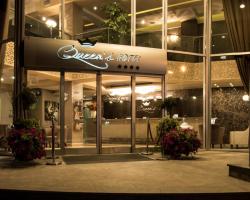 Queen's Hotel - Zebra Centre