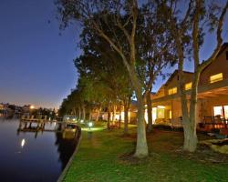 Noosa Entrance Waterfront Resort