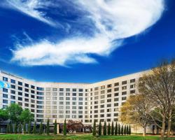 DoubleTree by Hilton Tulsa at Warren Place