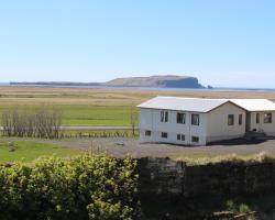 Skammidalur Guesthouse
