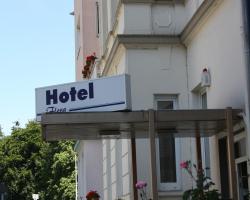 Hotel Flora