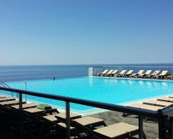 Overlooking Montecarlo (costaplana1)