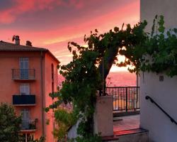 Rare! Terrace with Sea View Apartment, Vieux Nice