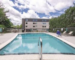 La Quinta Inn & Suites by Wyndham Portland DT Maine Med