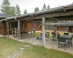 Kuukkeli Log Houses Porakka Inn