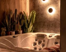 OBERŻA POD RÓŻĄ restauracja, sauny, jacuzzi