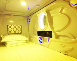 Fuliyuan Capsule Hotel