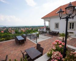 Zenit Hotel Vendégház